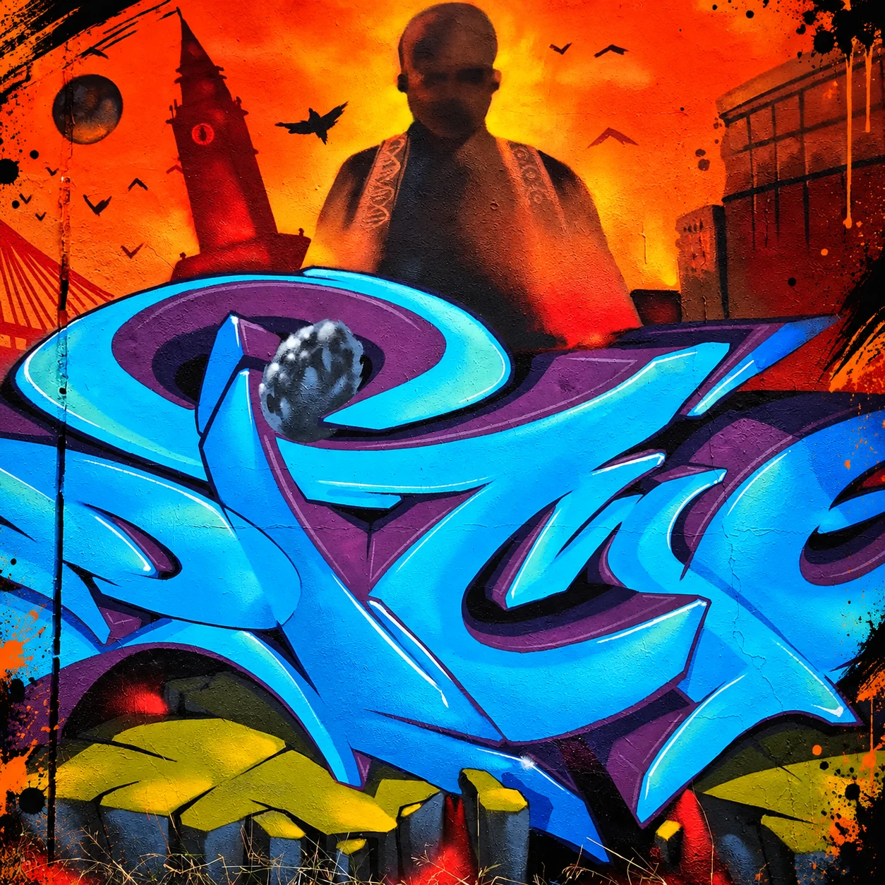 Mural de DIME con graffiti azul y una silueta sobre un fondo naranja